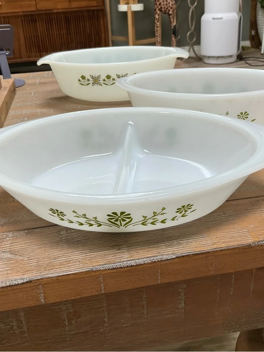 Vintage Green Daisy Casserole Floral Pattern White Milk Glass Serving Bowls Set3